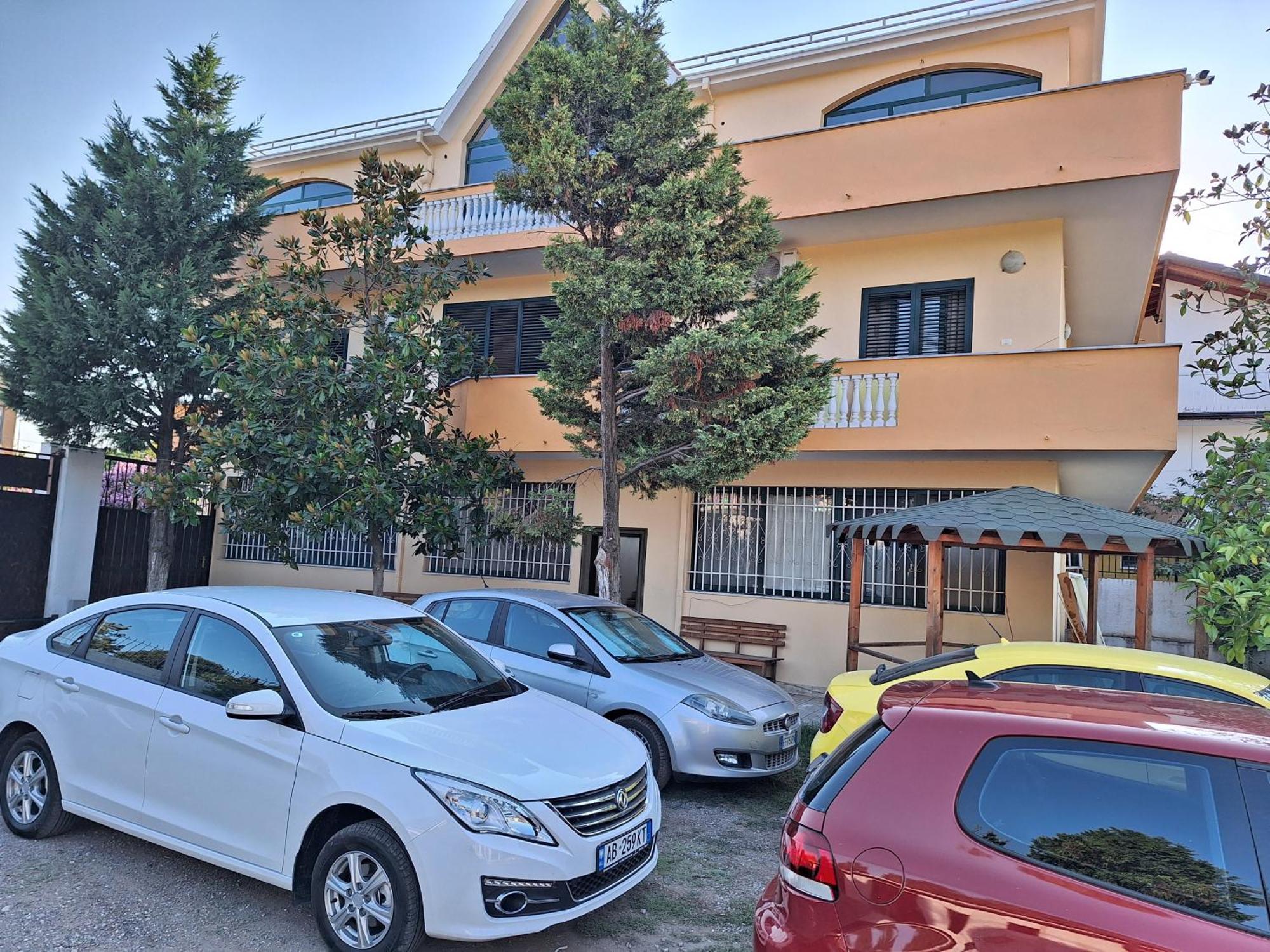 Sunrise Guest House Shkoder Luaran gambar