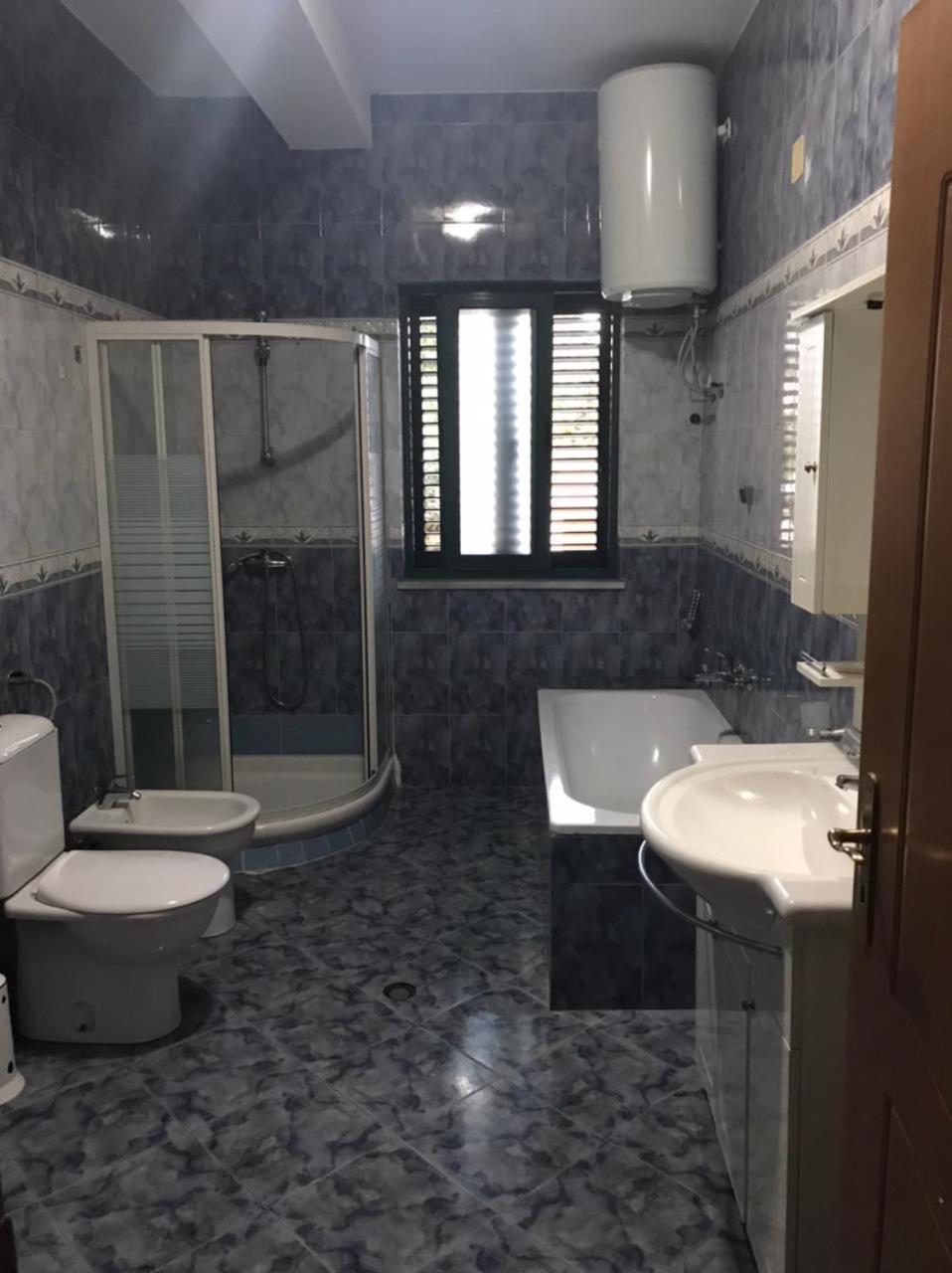 Sunrise Guest House Shkoder Luaran gambar